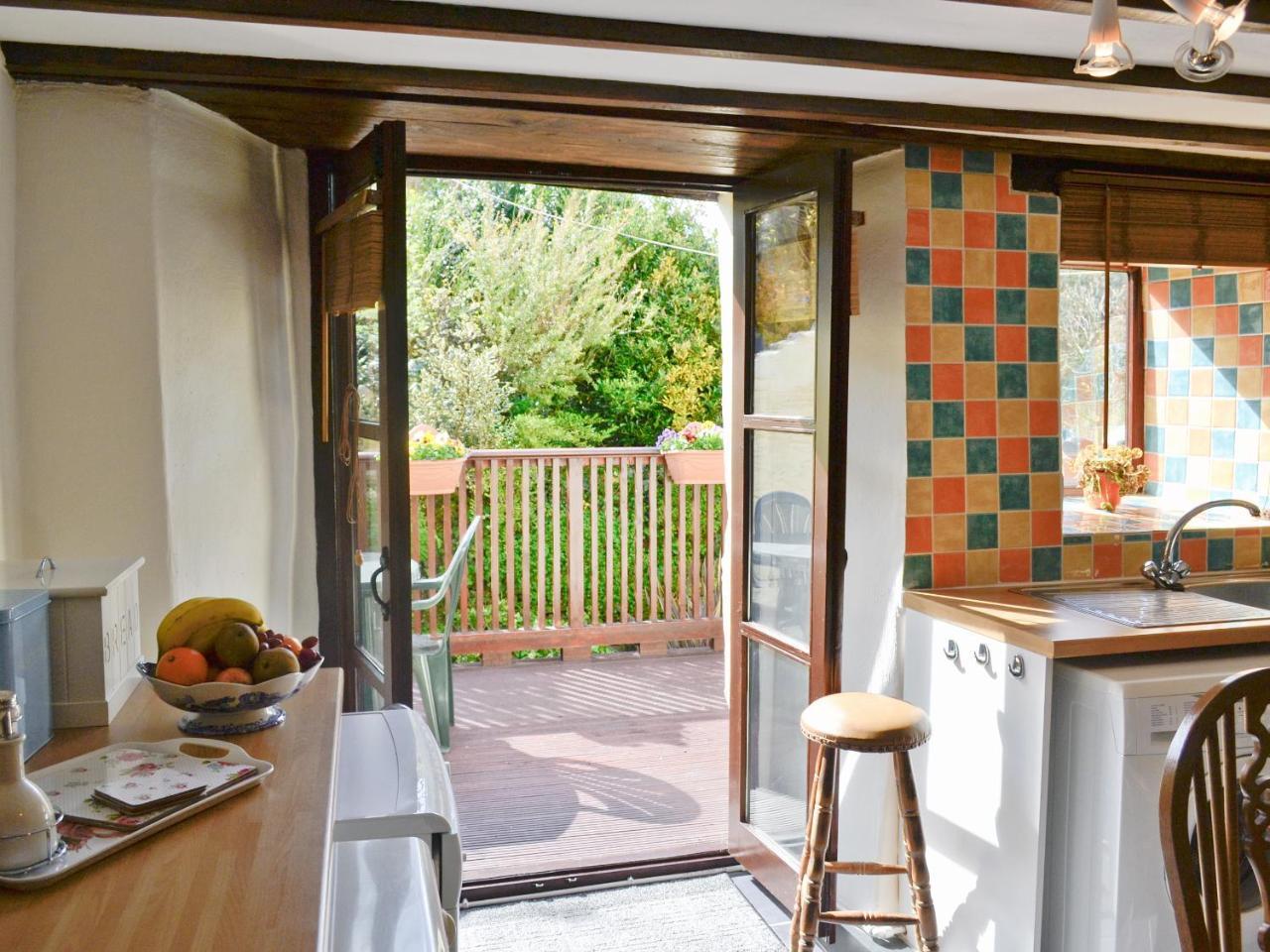 Fordbrook Cottage ブリクストン エクステリア 写真